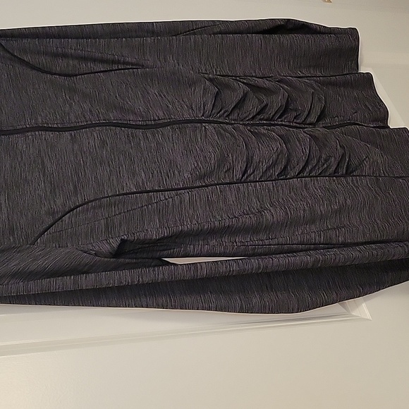 Maternity Motherhood Gray Sports Longsleeve Top - Picture 3 of 6